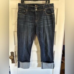 Kut from the Kloth Cameron Straight Leg Crop Jeans - Dark Blue. Size 12